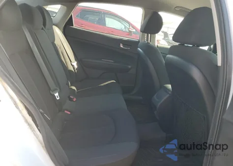 2019 Kia Optima Lx z USA, uszkodzony, nr VIN 5XXGT4L32KG365929